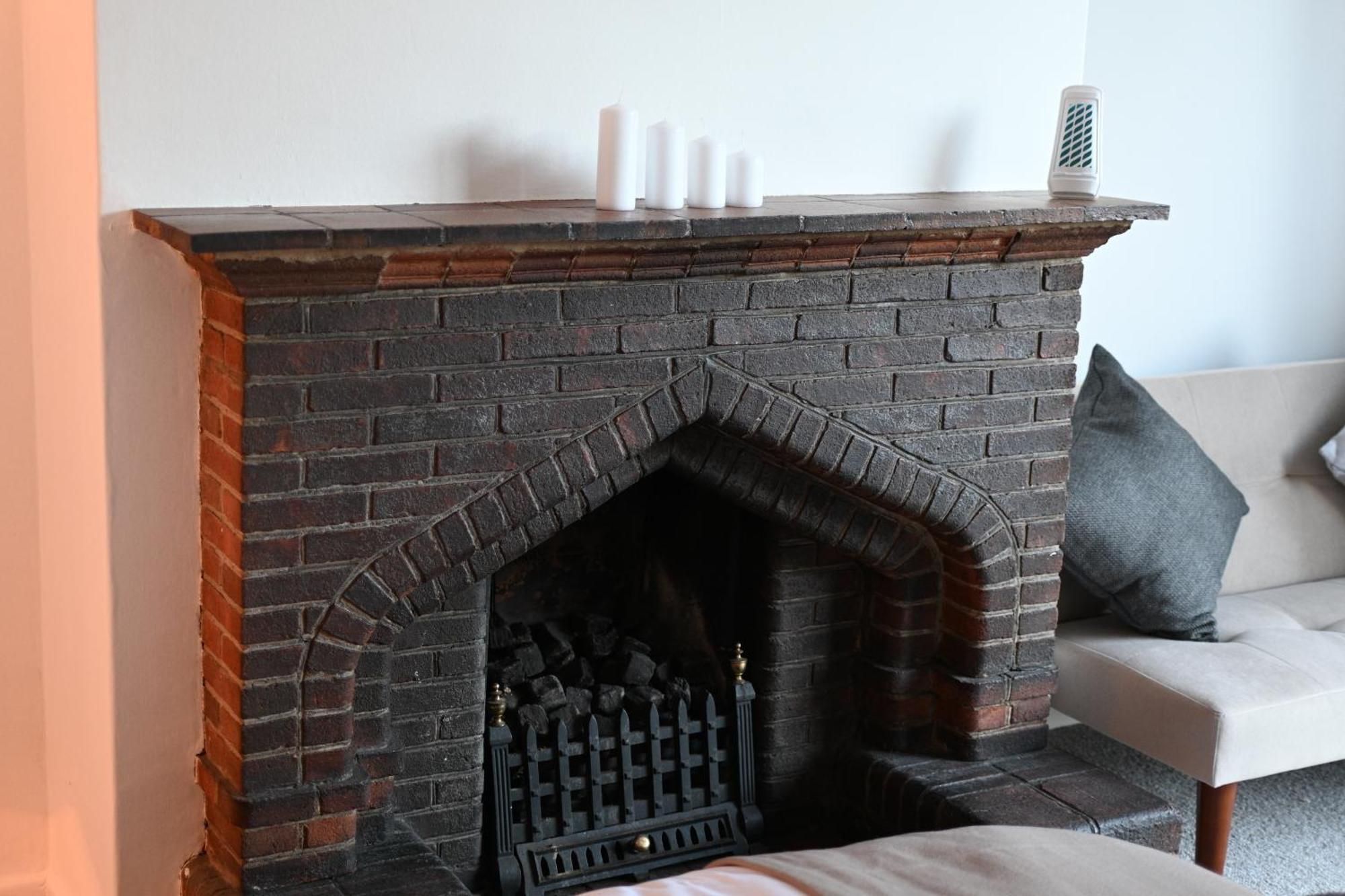Spacious 4 Bed Home Near Nec, Jlr & Airport Parking For 3 Cars Ideal For Contractors! Σόλιχαλ Εξωτερικό φωτογραφία